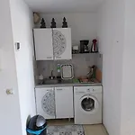 A 2 Pas De La 卡内